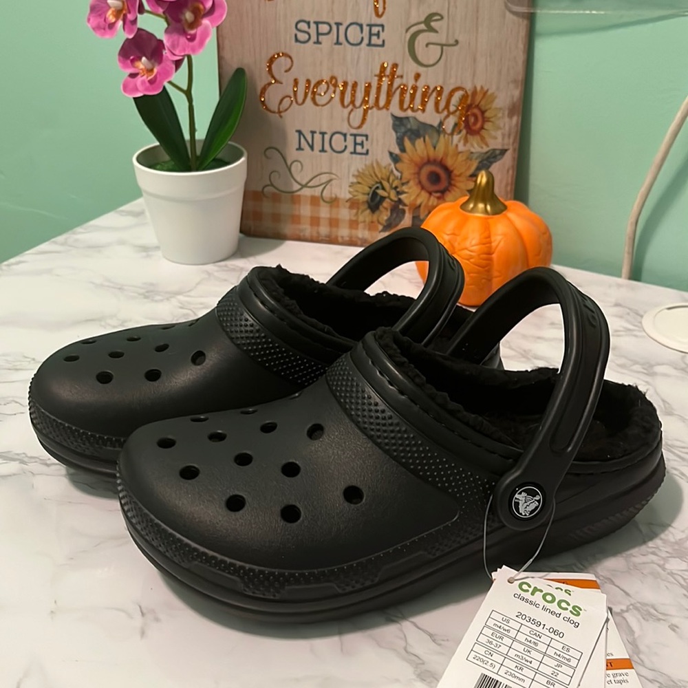 Women crocs